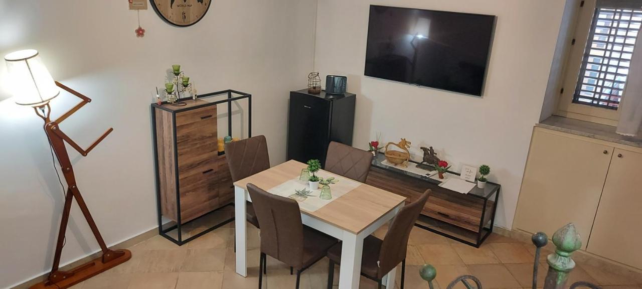 Casetta Di Ale Al Capo Palermo Bagian luar foto